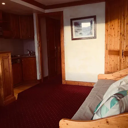 Blanc Apartment Les Menuires